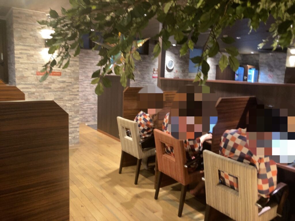 RAKU SPA 1010 神田のワークスペース
