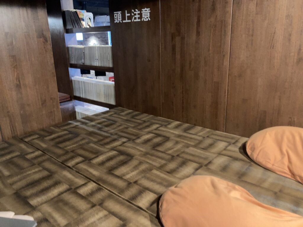 RAKU SPA 1010 神田のリラックスラウンジ